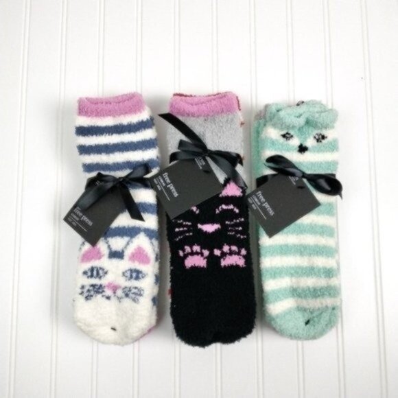 Free Press Six Pairs Plush Cozy Socks Pnk One Size - Picture 1 of 3